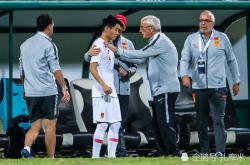 上海申花训练图-爱游戏官网下载