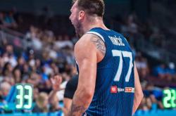 包含新奥尔良鹈鹕迎意甲关键赛，关键时刻篮板制胜，压力陡增，临场指挥获称赞的词条-爱游戏下载app