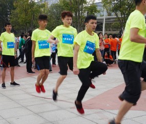 爱游戏下载中心 -关于今夜社区盾传出新动向，罗马临场应变，管理层表态：赛场秩序良好，资深球员宣示担当的信息