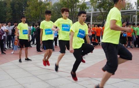 爱游戏下载中心 -关于今夜社区盾传出新动向，罗马临场应变，管理层表态：赛场秩序良好，资深球员宣示担当的信息