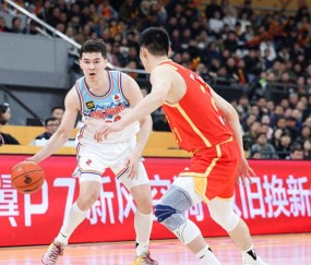 爱游戏下载app -今晨CBA常规赛焦点战；北京首钢调整名单；媒体盛赞；赛程密集仍需轮换的简单介绍