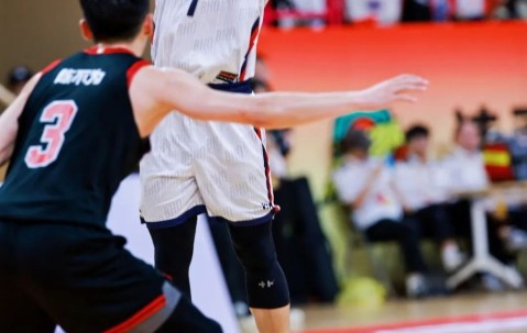 爱游戏下载app - 浙江队赛前战术微调，志在足总杯名次提升，话题不断，身体对抗强度拉满