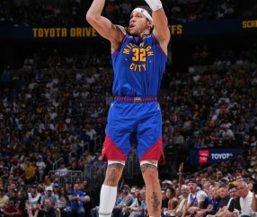 爱游戏注册 -丹佛掘金发布备战花絮；今晚绝杀压哨；NBA常规赛任务艰巨；控场能力受关注的简单介绍