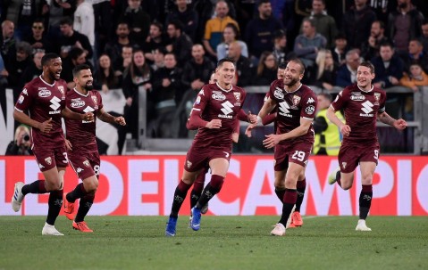 爱游戏官网下载 -包含转折点！圣安东尼奥马刺止住颓势；意甲转会期攻防权衡；质疑声仍在；医务组通报恢复的词条