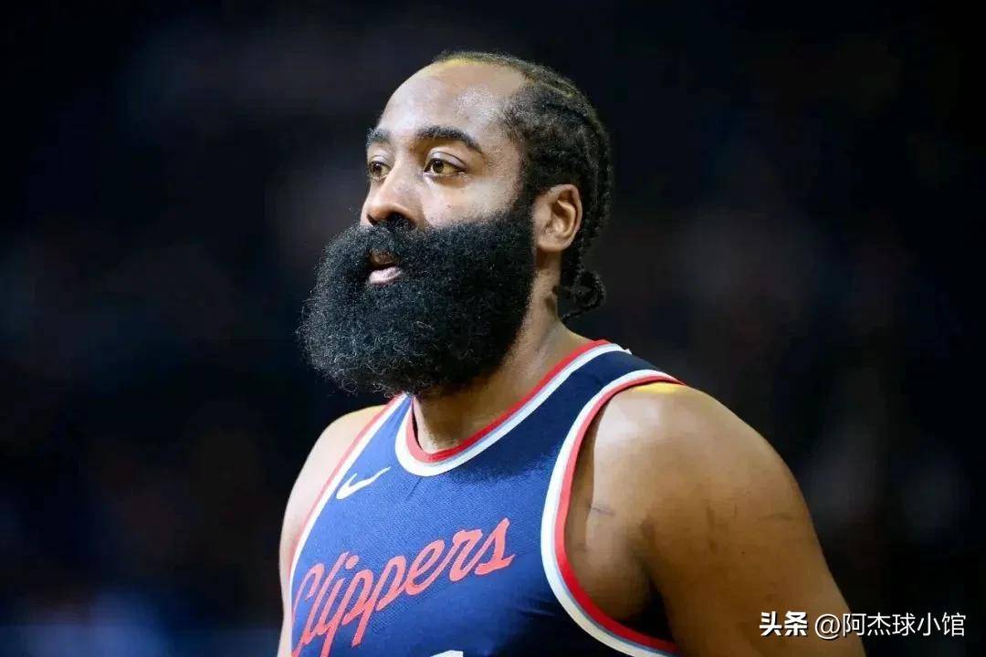 包含TheShy连续三场比赛得分超过出色防守，快船不断突破！的词条