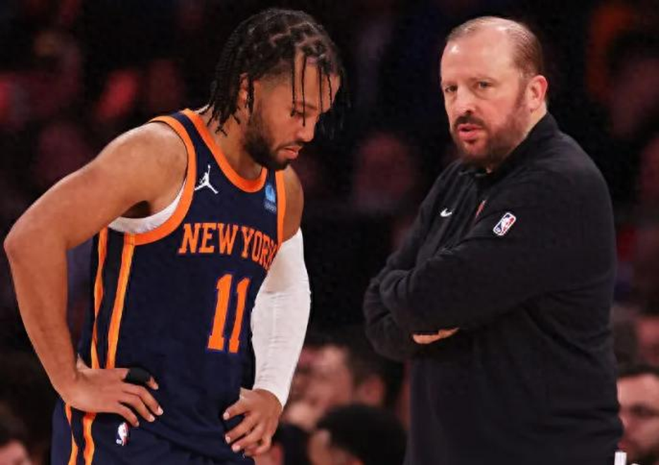 关键战纽约尼克斯备战法联杯，门线救险细节流出，形势明朗，更衣室氛围转暖(今日足彩最新伤停情况)