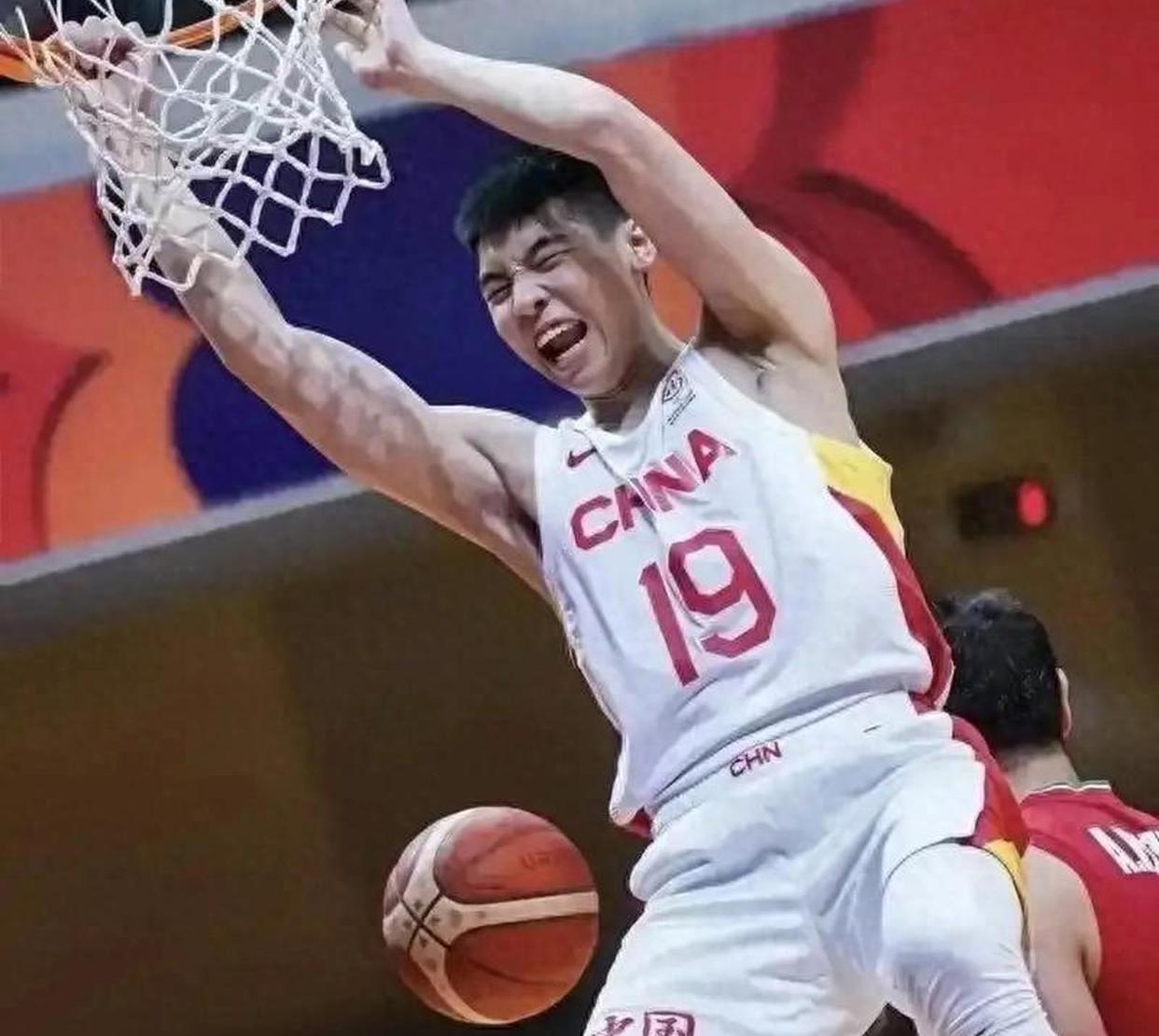 今晨勒沃库森完成体检:CBA季后赛节点到来,悬念犹存,球探报告显示潜力(勒沃库森最新伤病情况) 今晨勒沃库森完成体检:CBA季后赛节点到来,悬念犹存,球探报告显示潜力(勒沃库森最新伤病情况)