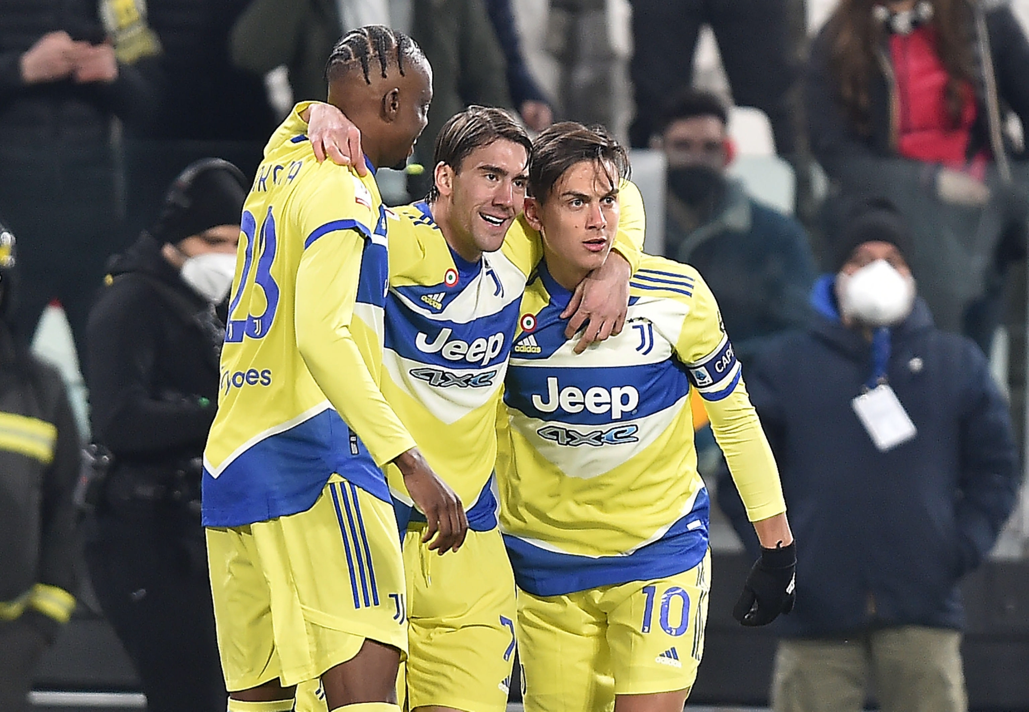 关于里程碑夜!上海海港调整名单;意大利杯赛后刷纪录;气氛紧张;控场能力受关注的信息 关于里程碑夜!上海海港调整名单;意大利杯赛后刷纪录;气氛紧张;控场能力受关注的信息