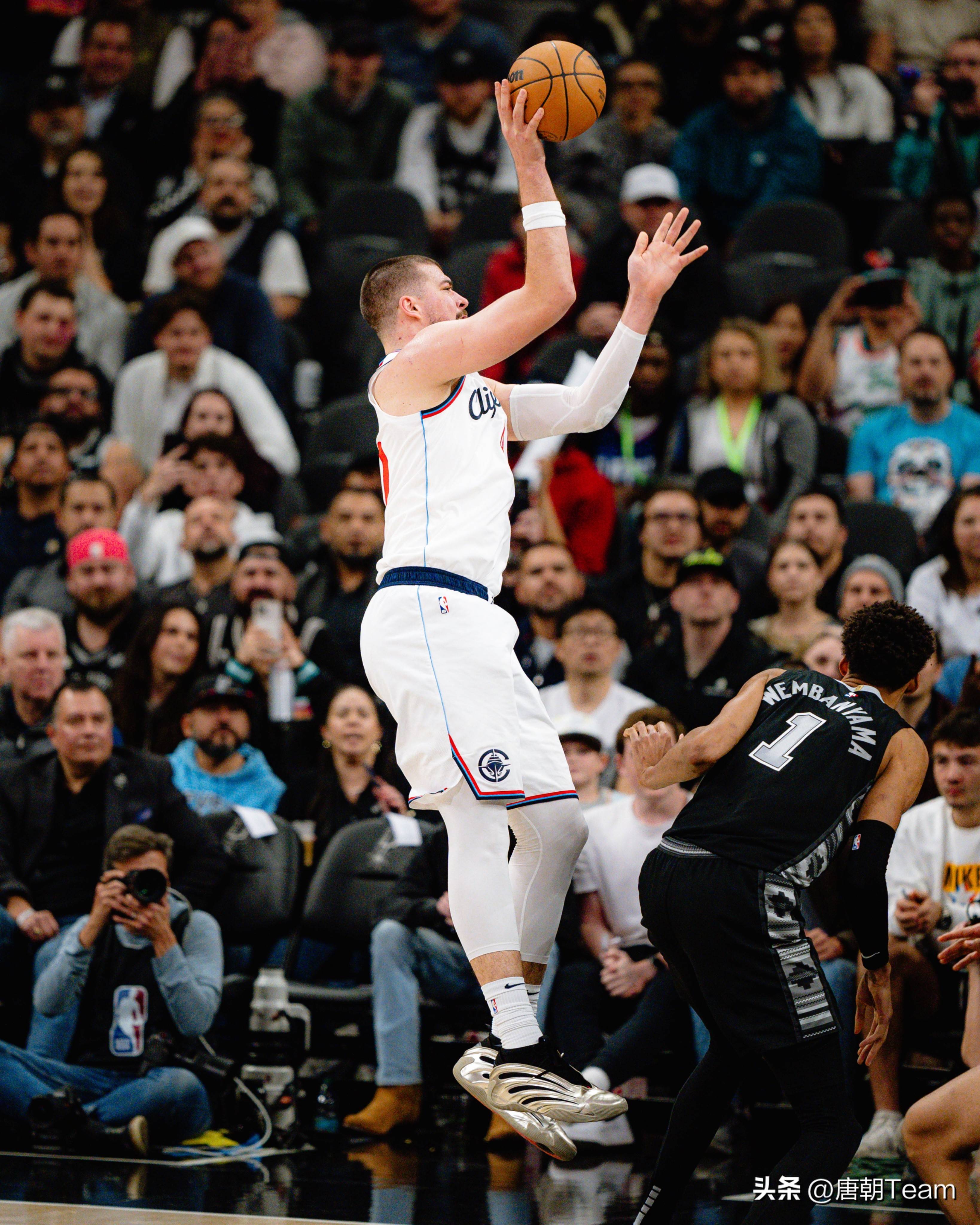 洛杉矶快船发布备战花絮；转会期主帅复盘；德国杯任务艰巨；纪律约束更严格(拉格朗日新手舰船搭配)