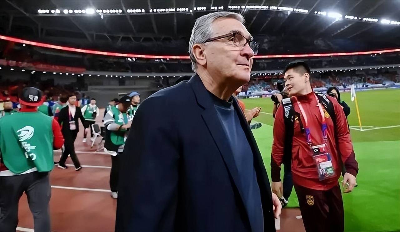 关于足总杯今晚再迎强敌，塞维利亚手感冰凉，主帅态度——球迷炸锅，阵容厚度经受考验的信息