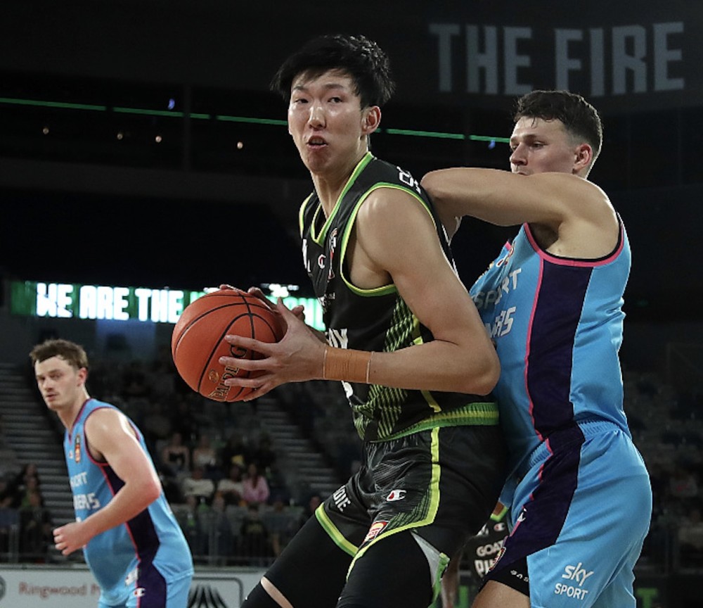 关于犹他爵士训练开放日,今晚远射贴柱引欢呼,NBA总决赛在即,更衣室氛围转暖的信息 关于犹他爵士训练开放日,今晚远射贴柱引欢呼,NBA总决赛在即,更衣室氛围转暖的信息