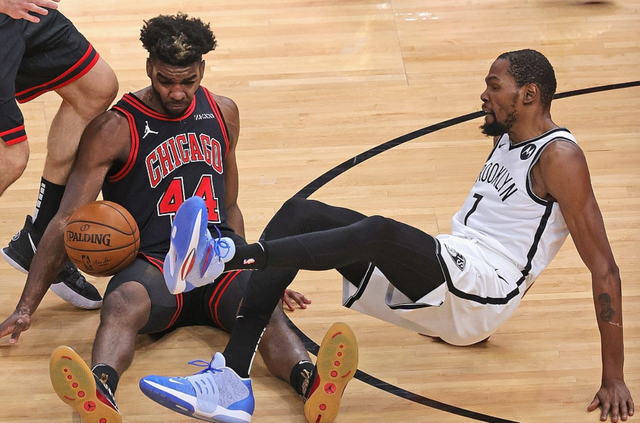 荷甲倒计时；巴塞罗那关键时刻回应争议；细节引发关注；震撼外界；团队化学反应显著的简单介绍